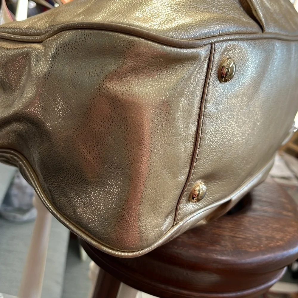 Michael Kors  shoulder bag   gold metallic leather  Gold tone hardw EUC